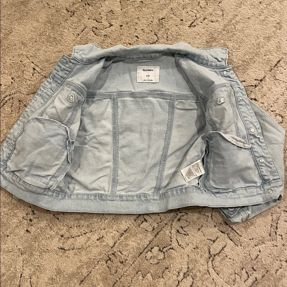 Old Navy Light Wash Denim Jacket in Pale Blue